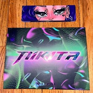 Nikita Dragun eyeshadow palette bundle